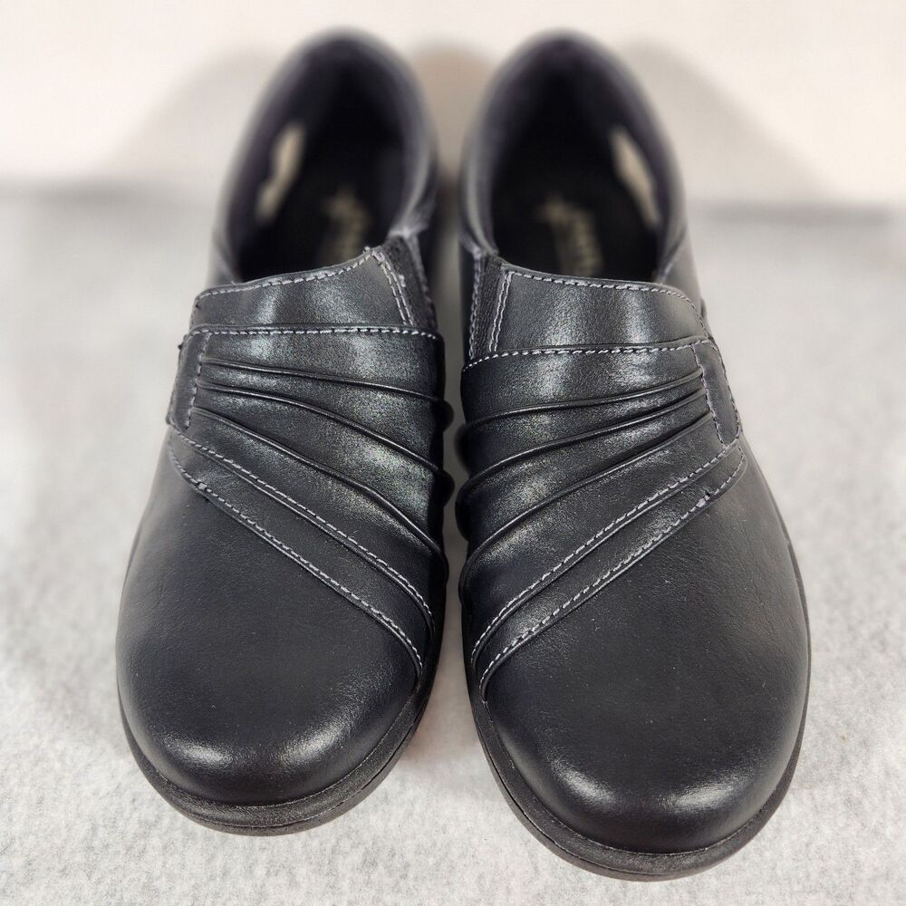 Women's Eastland Piper Slip-On Shoes - Size: 7M  Black